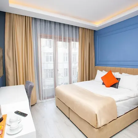 Taksim Leon's Hotel