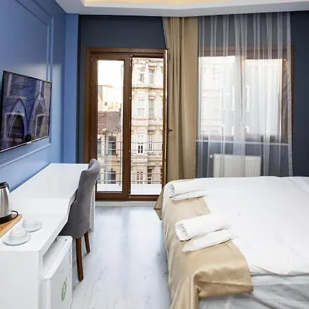 Taksim Leon's Hotel *