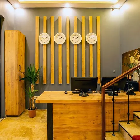 Taksim Square Leon'S Hotel Istanbul