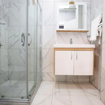 Taksim Square Leon'S Hotel