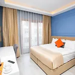 Taksim Square Leon's Hotel