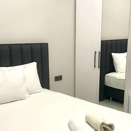 Taksim Square Leon'S Hotel מלון